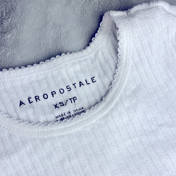 White Lettuce Hem T-Shirt - Picture 2 of 9